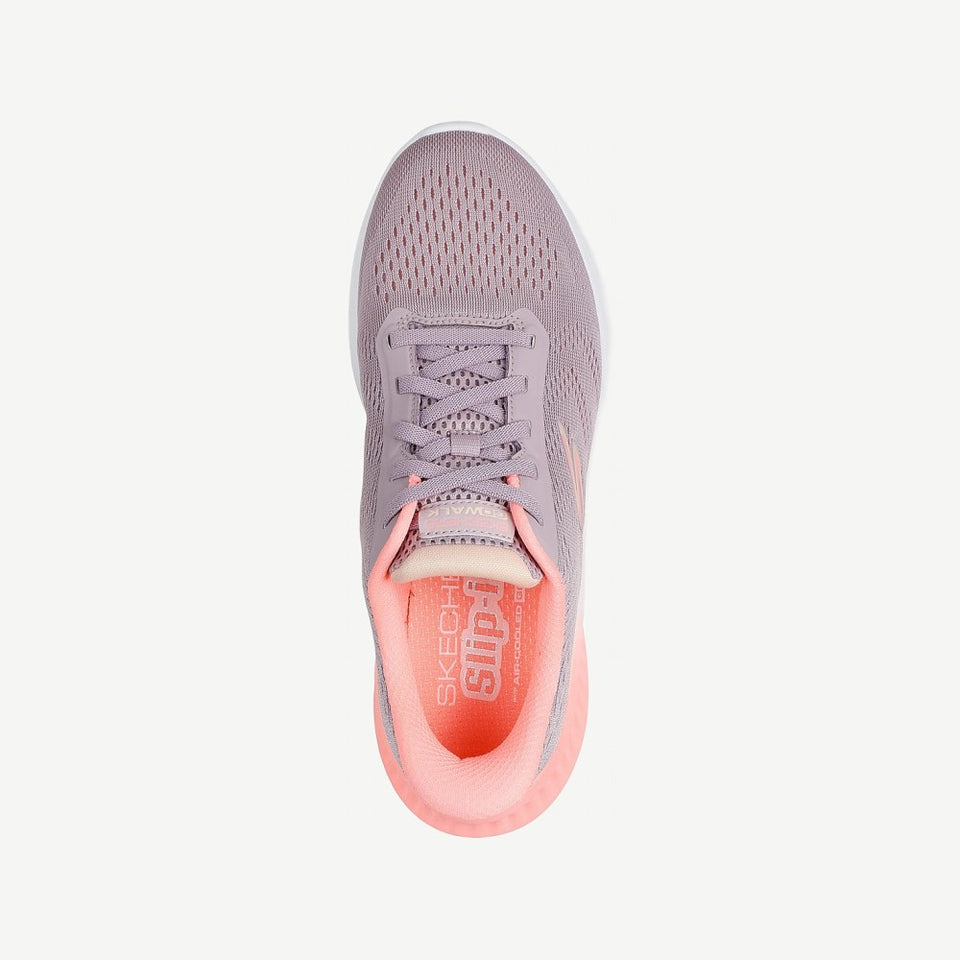 Go Walk Now – Khloe, view 3