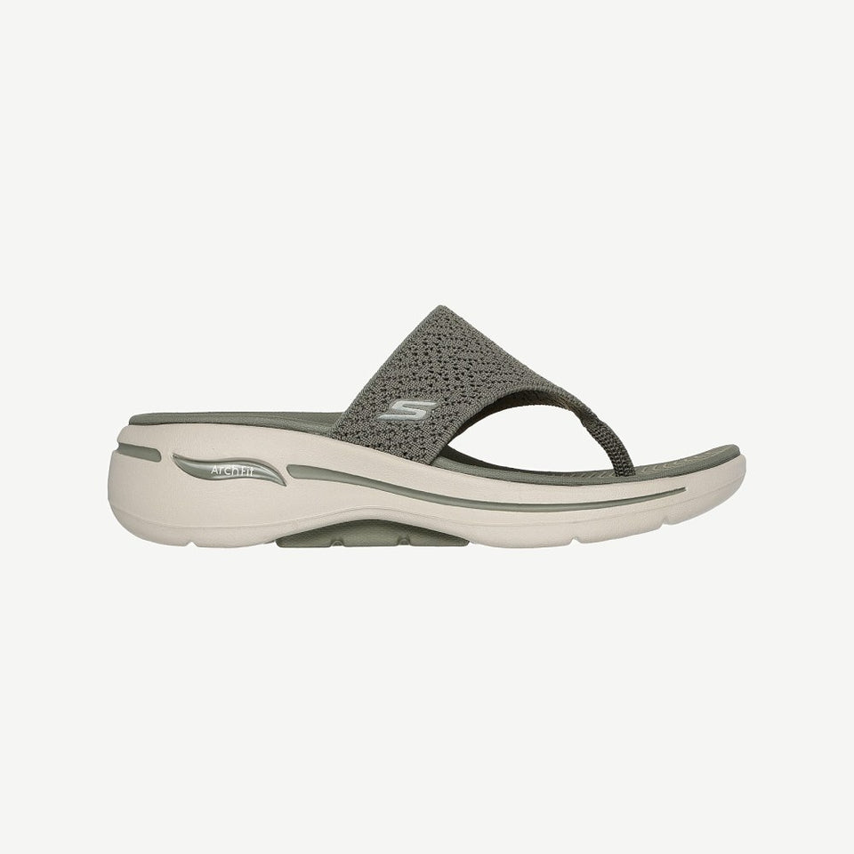 Go Walk Arch Fit Sandal – Wee