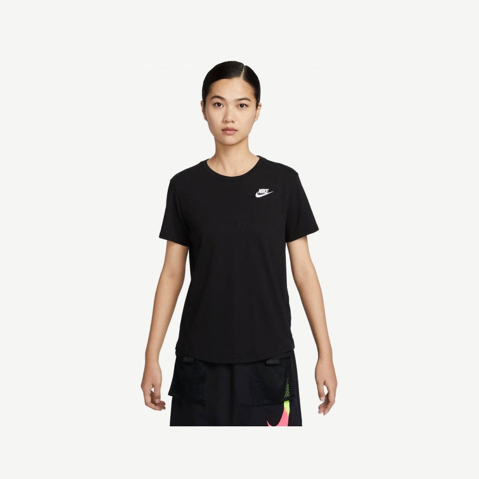 Women's Sportswear Tee Club