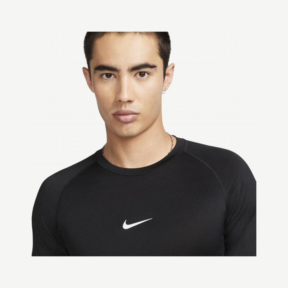 Men's Np Dri-FIT Tight Top Short-sleeve, view 3