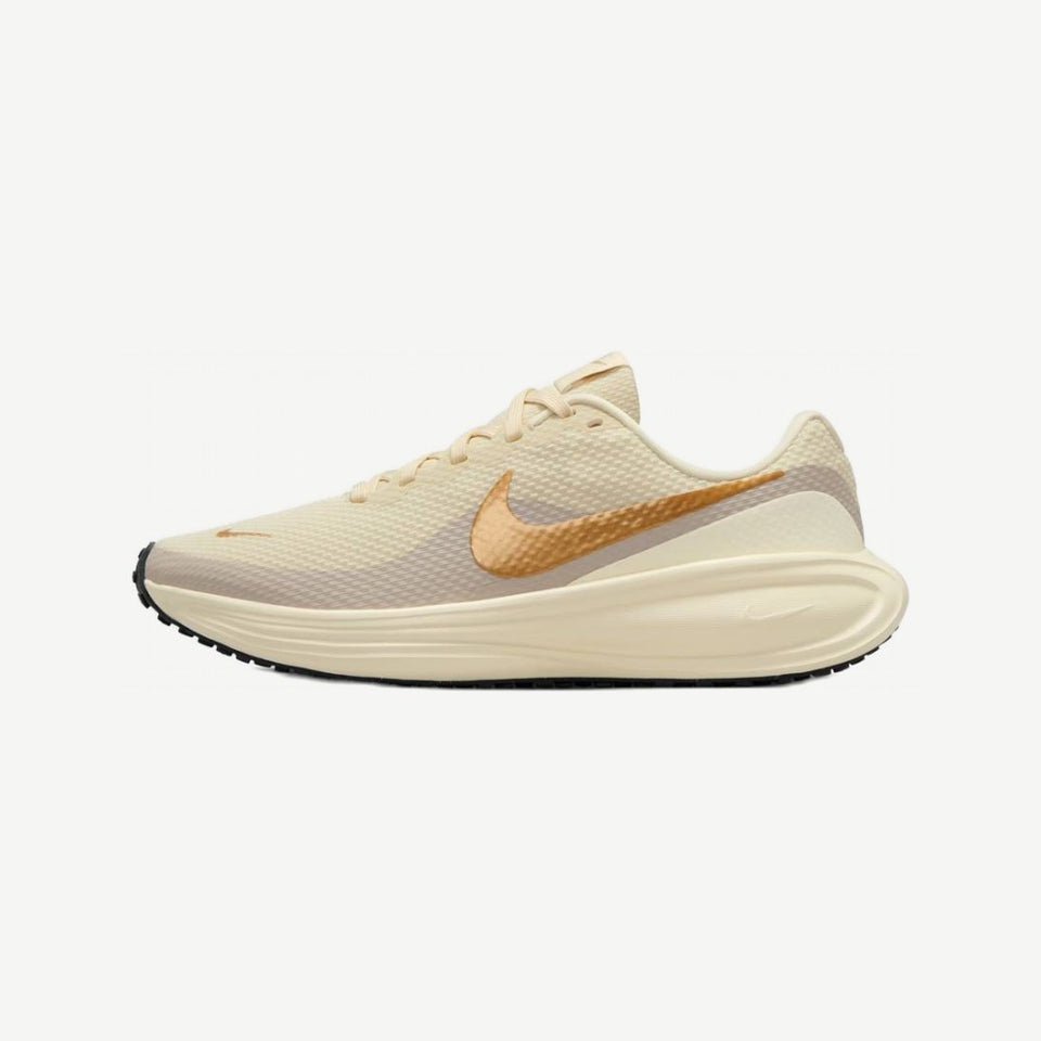 Women's Nike Revolution 8