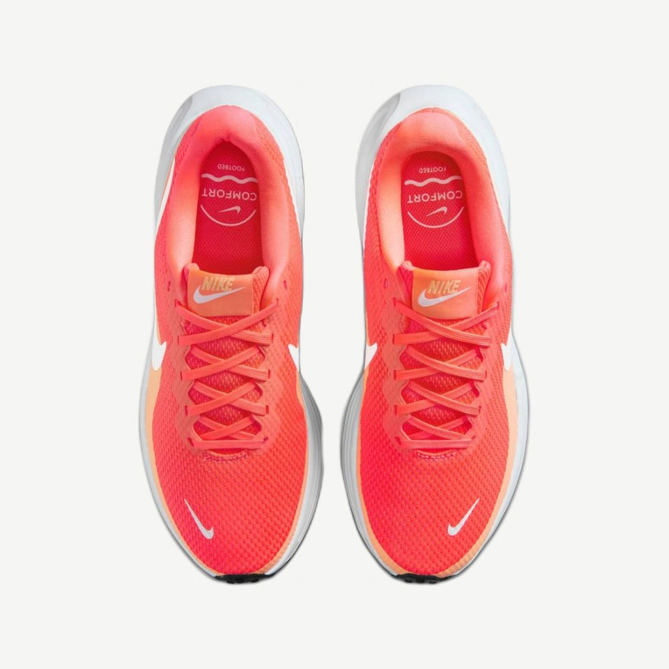 Women's Nike Revolution 8, view 2