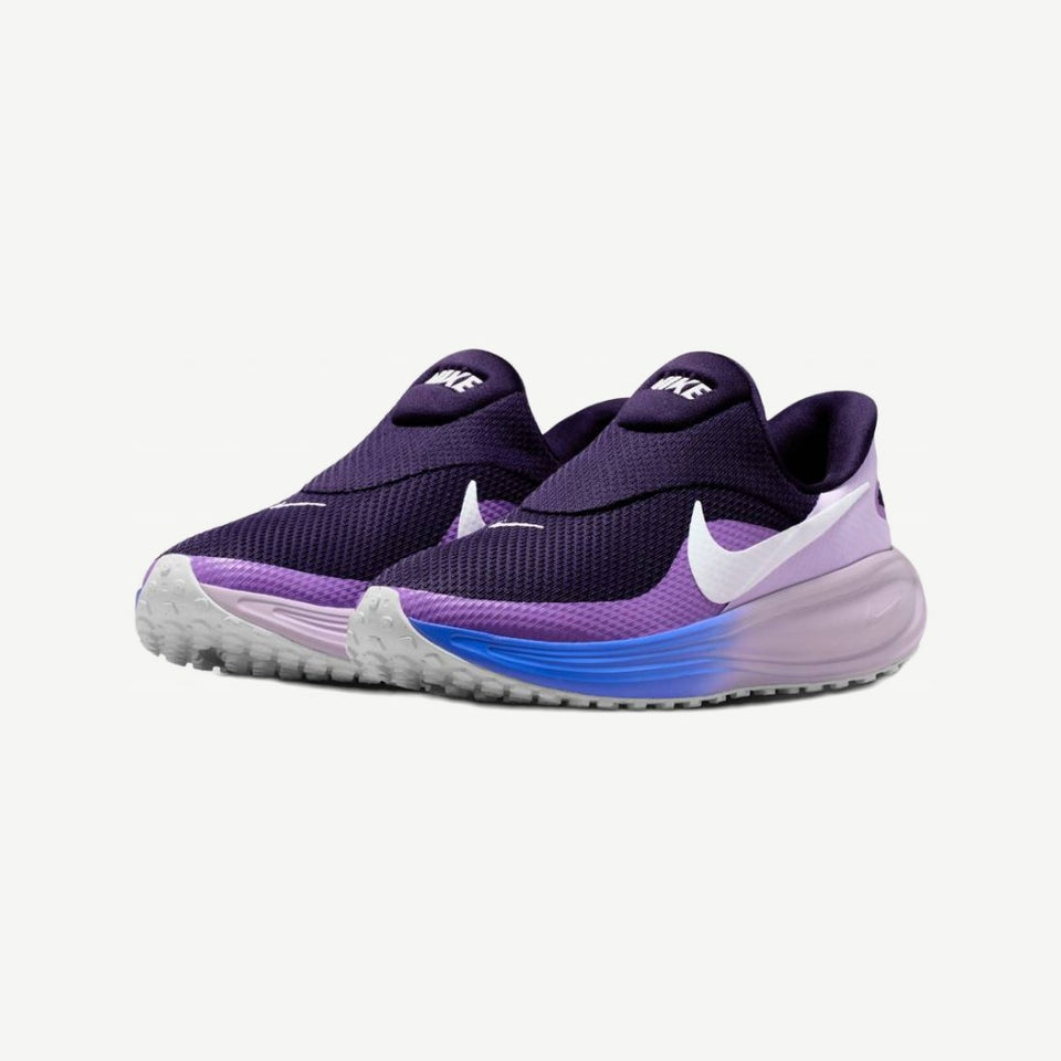 Women's Nike Revolution 8 Easyon, view 3