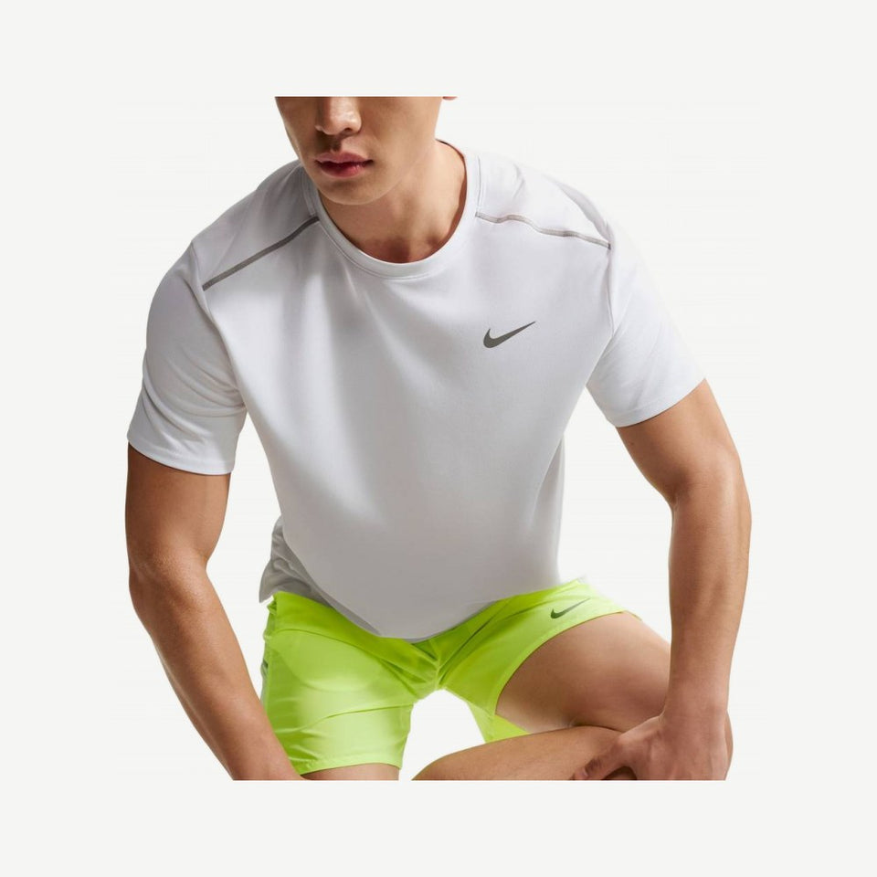 Men's Dri-FIT Uv Miler Short-sleeve, view 3