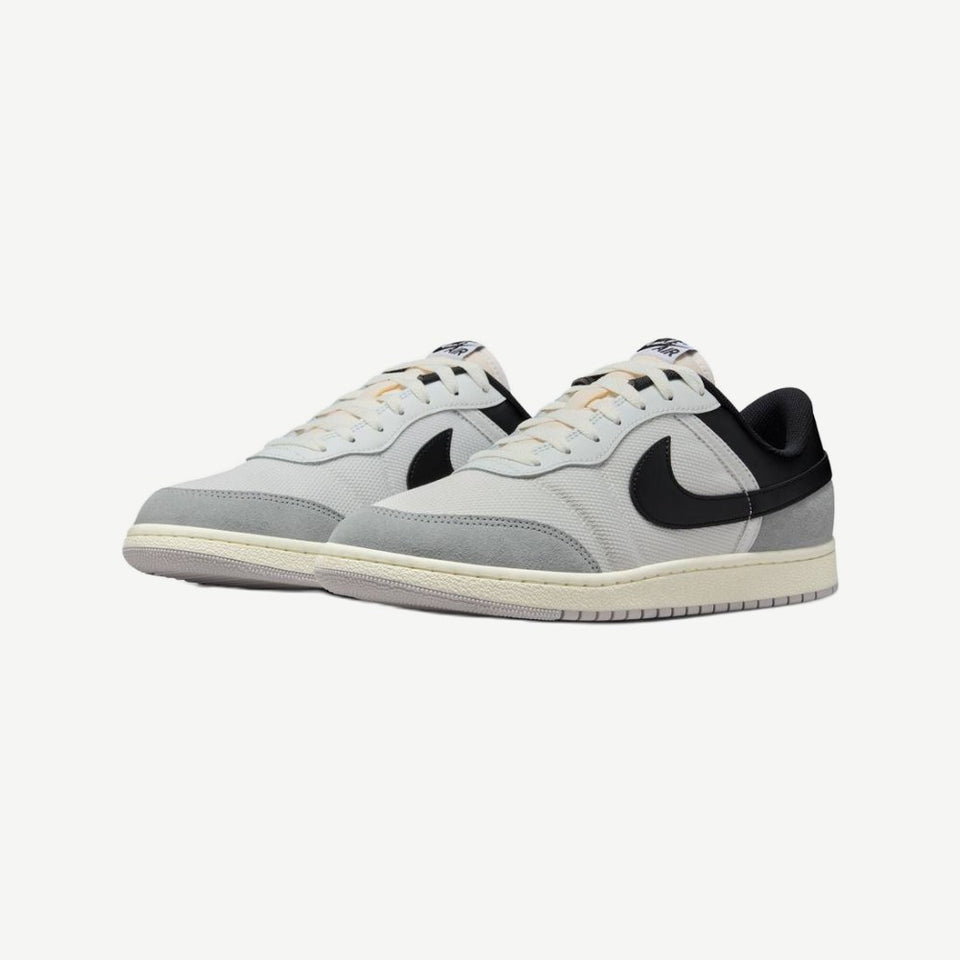 Air Jordan Skyline Low, view 3