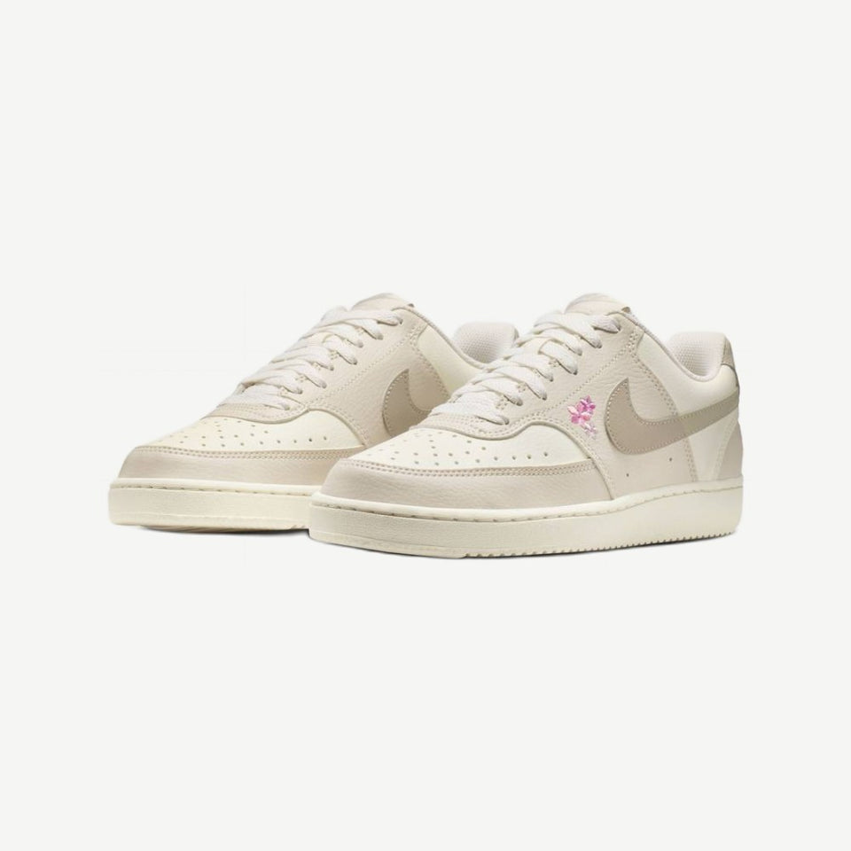 Wmns Nike Court Vision Lo SE, view 3