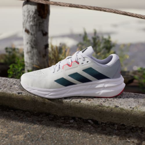 Questar 3 Running Shoes, view 6