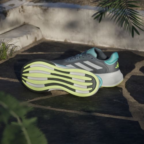 Response Super Shoes, view 3