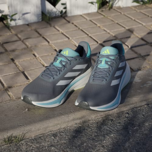 Response Super Shoes, view 4